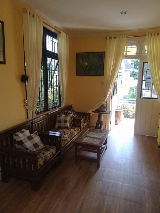 Villa Kota Bunga Cipanas 3 Kamar Baru Renovasi Full Wifi Cikundul المظهر الخارجي الصورة