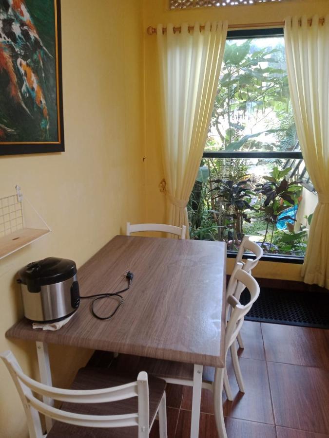 Villa Kota Bunga Cipanas 3 Kamar Baru Renovasi Full Wifi Cikundul المظهر الخارجي الصورة
